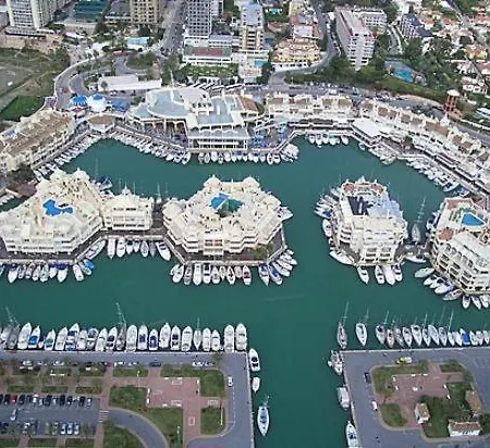 Atlantis Puerto Marina - 1 Minuto De La Playa Benalmádena