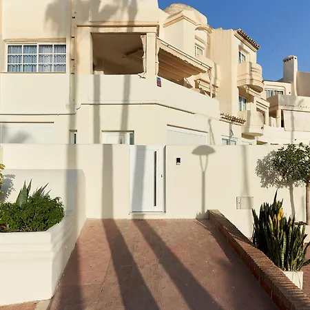 Atlantis Puerto Marina - 1 Minuto De La Playa Apartament Benalmádena